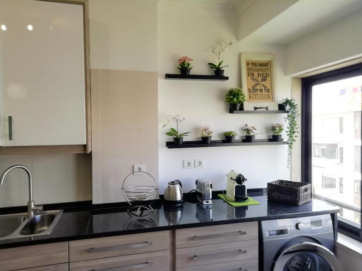 Large Apartment Near The Beach And Lisbon Costa da Caparica Esterno foto