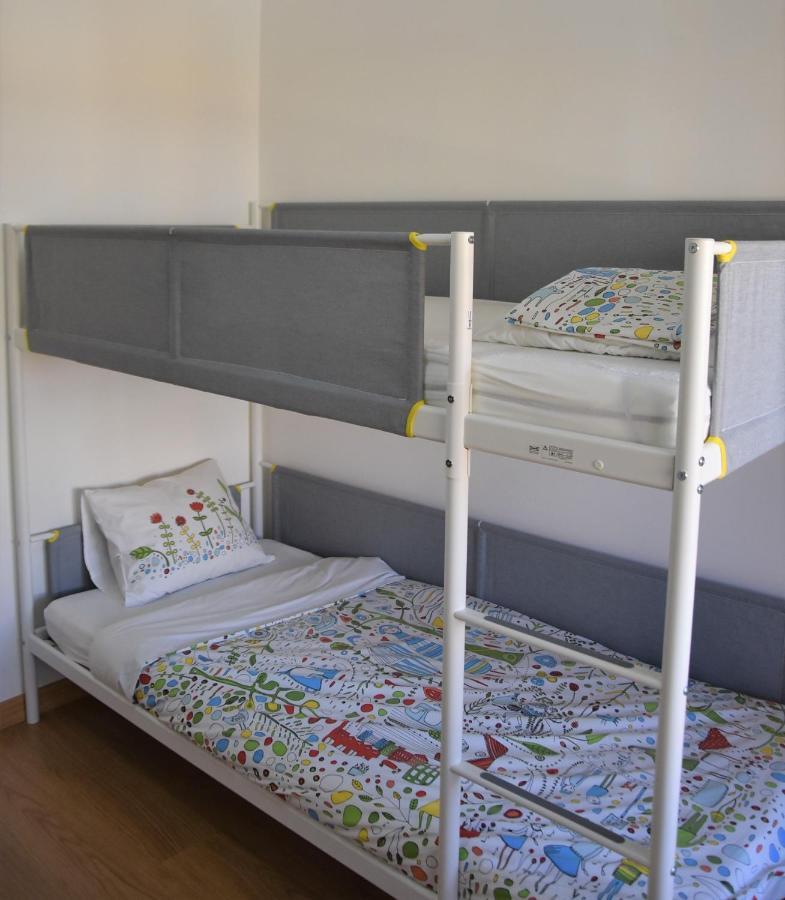 Large Apartment Near The Beach And Lisbon Costa da Caparica Esterno foto