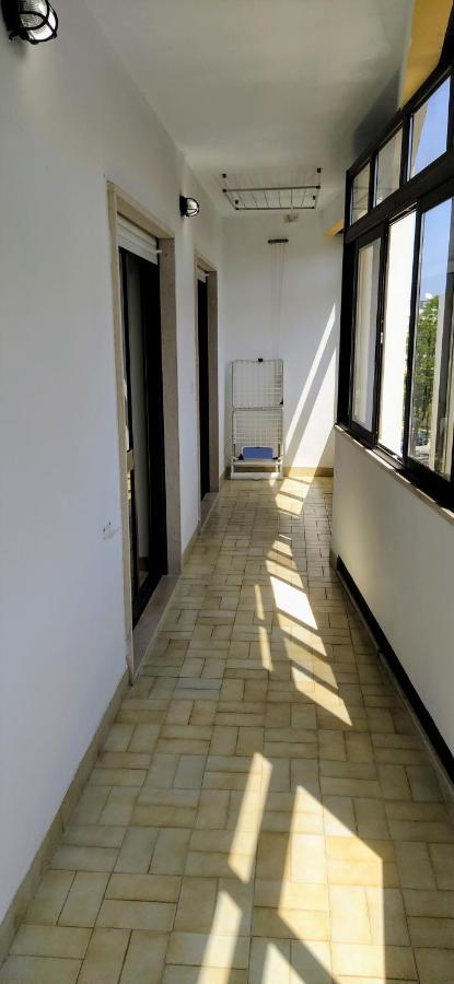 Large Apartment Near The Beach And Lisbon Costa da Caparica Esterno foto